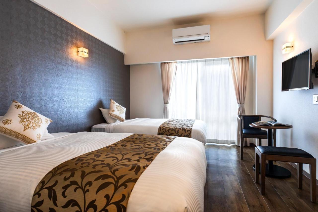 Mr.Kinjo In Naminoue Aparthotel Наха Екстериор снимка